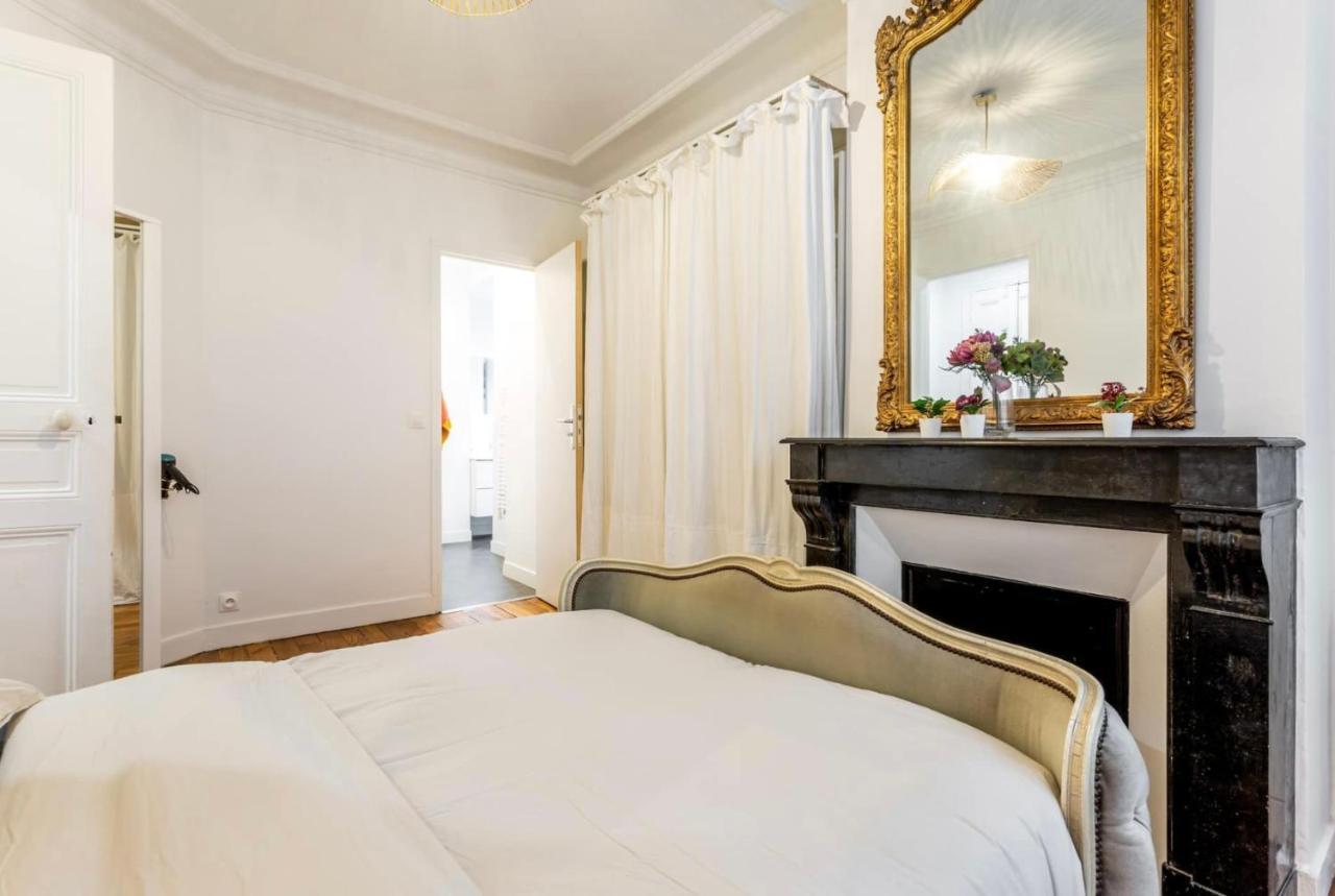 Abbesses - Superbe Appartement Avec Cheminees パリ エクステリア 写真