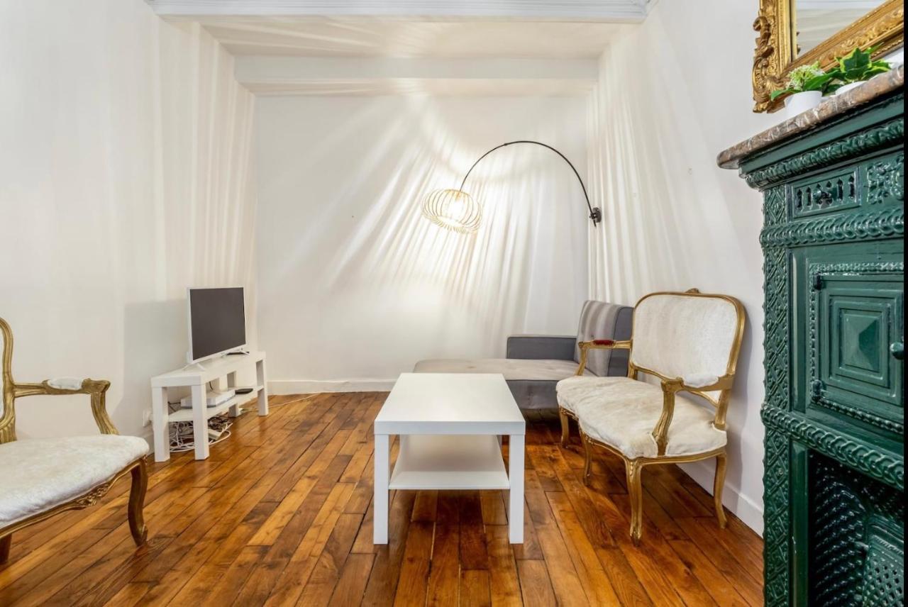 Abbesses - Superbe Appartement Avec Cheminees パリ エクステリア 写真