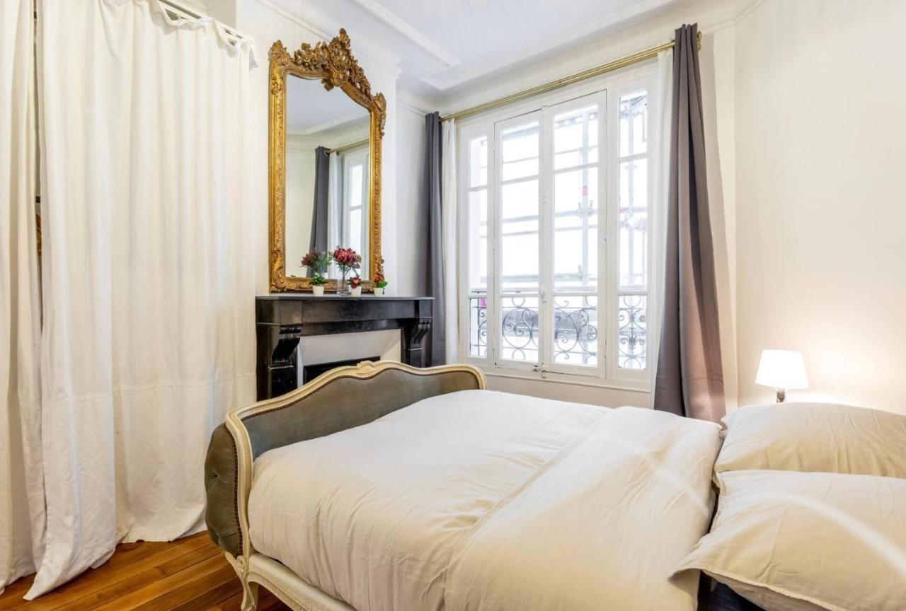 Abbesses - Superbe Appartement Avec Cheminees パリ エクステリア 写真